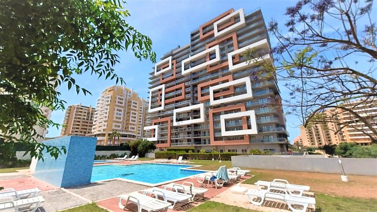 Apartamentos Turisticos Rocha Tower 3 ปอร์ติเมา ภายนอก รูปภาพ