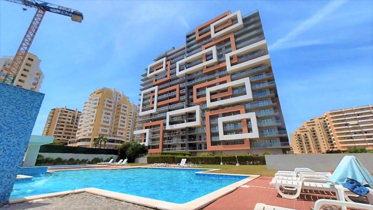 Apartamentos Turisticos Rocha Tower 3 ปอร์ติเมา ภายนอก รูปภาพ