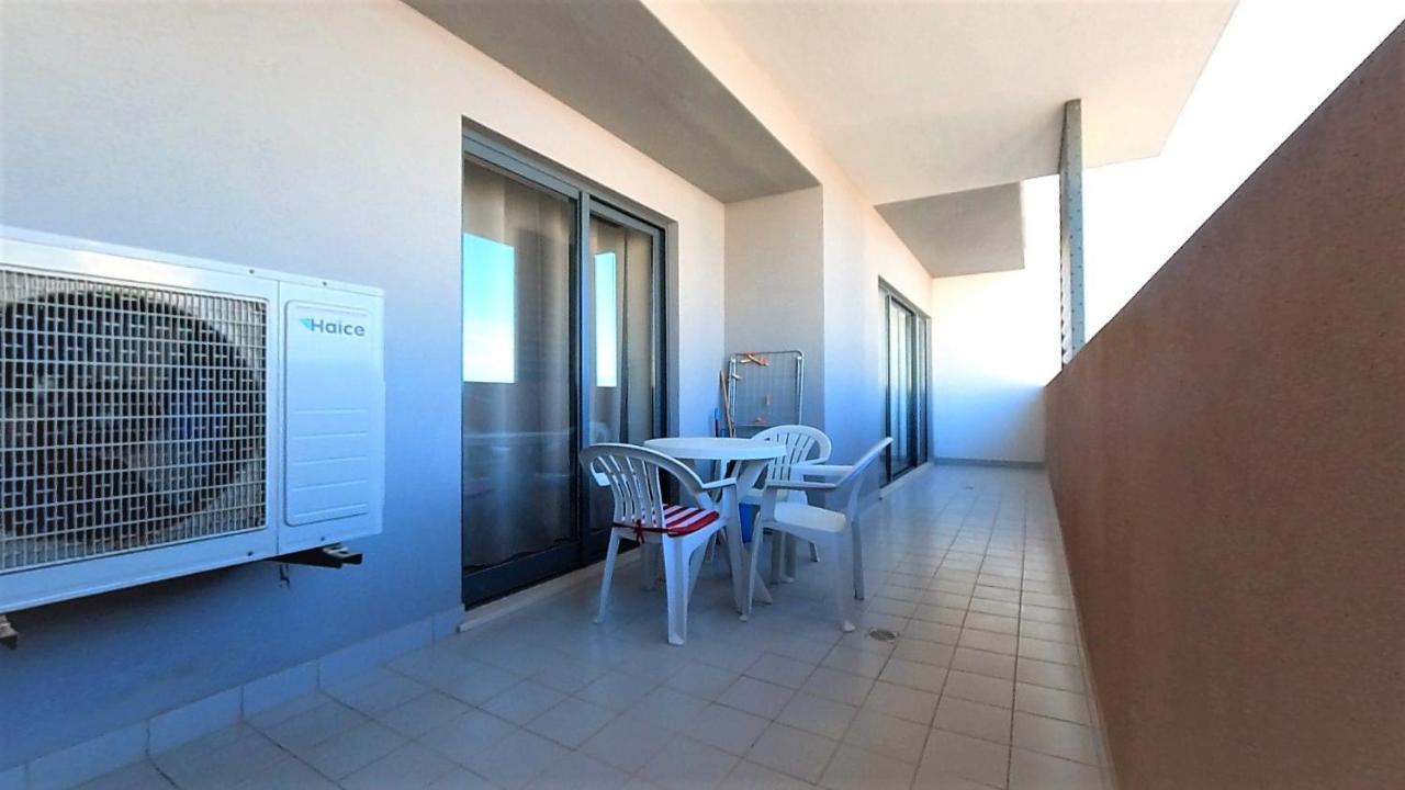 Apartamentos Turisticos Rocha Tower 3 ปอร์ติเมา ภายนอก รูปภาพ