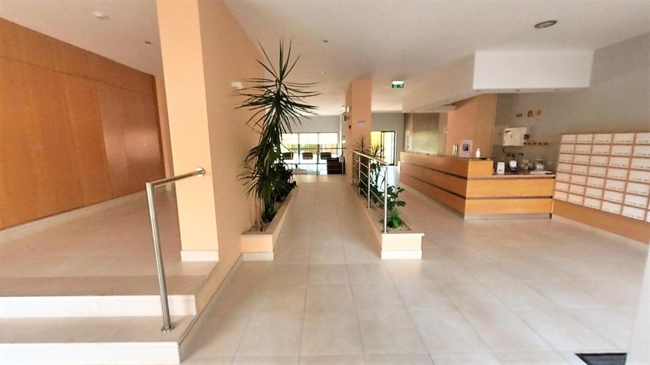Apartamentos Turisticos Rocha Tower 3 ปอร์ติเมา ภายนอก รูปภาพ