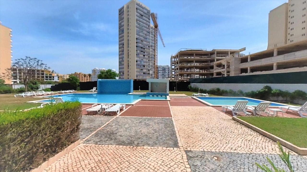 Apartamentos Turisticos Rocha Tower 3 ปอร์ติเมา ภายนอก รูปภาพ