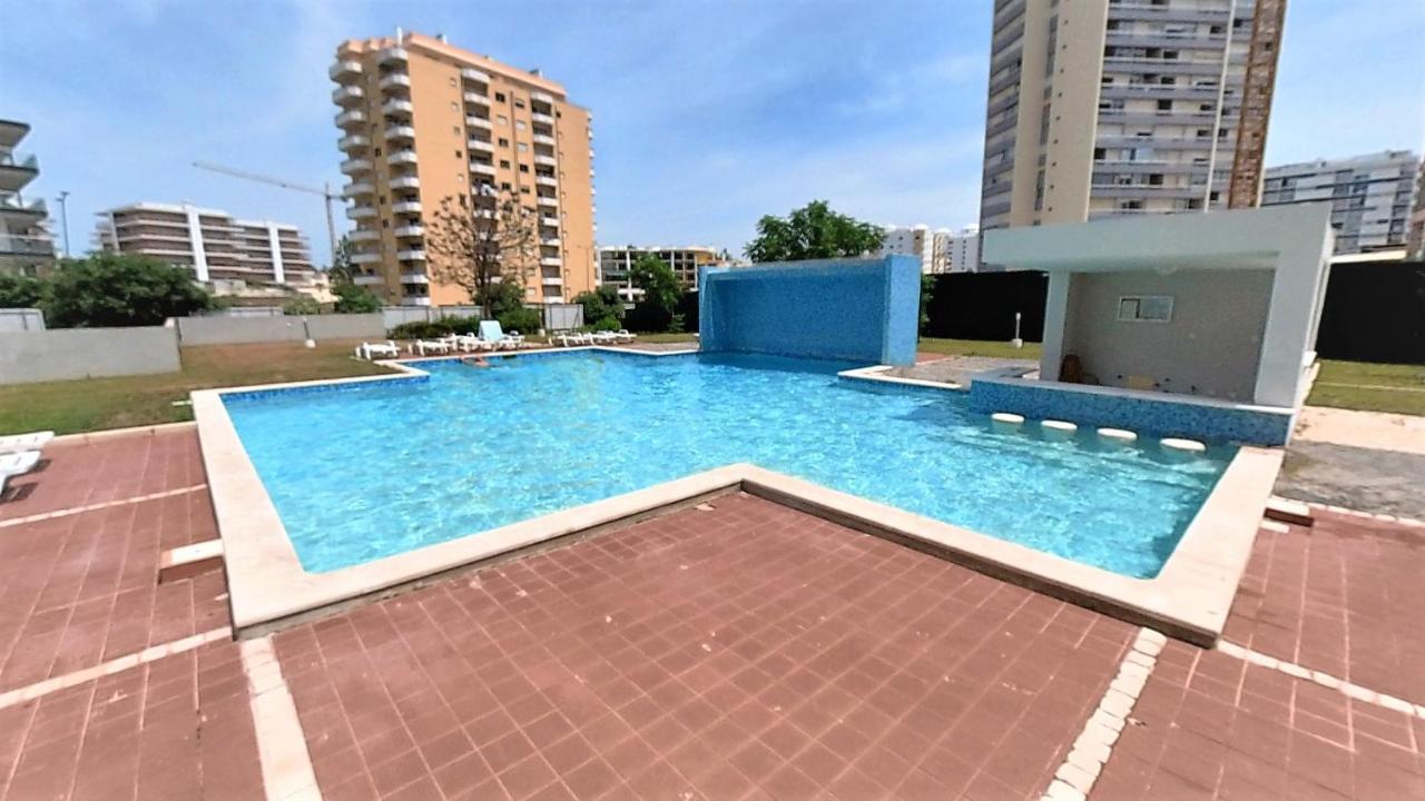 Apartamentos Turisticos Rocha Tower 3 ปอร์ติเมา ภายนอก รูปภาพ